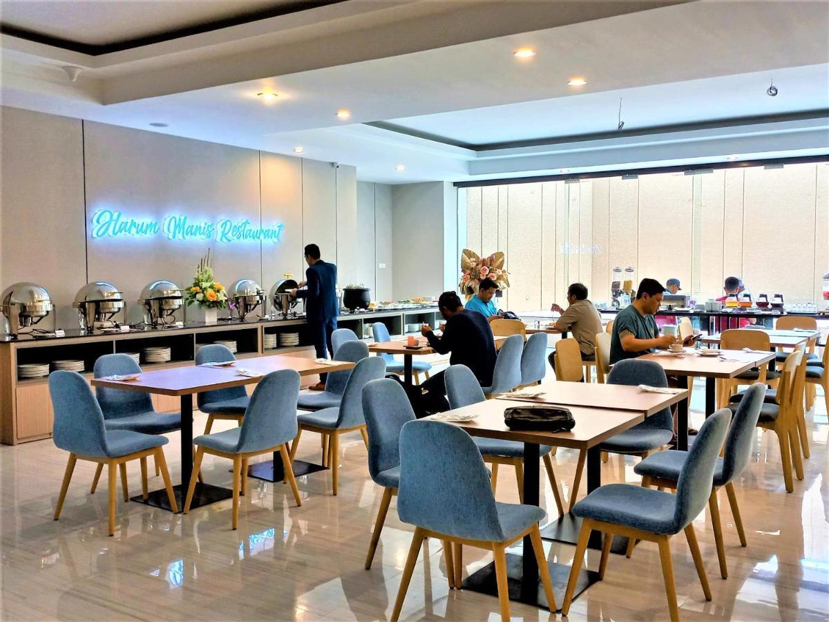 Front One King Hotel Tuban Tuban (Java) Exterior foto