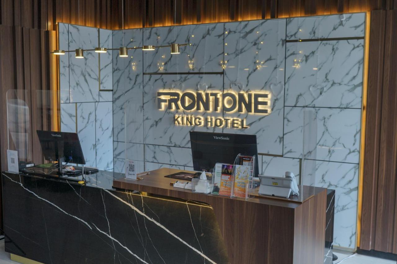 Front One King Hotel Tuban Tuban (Java) Exterior foto