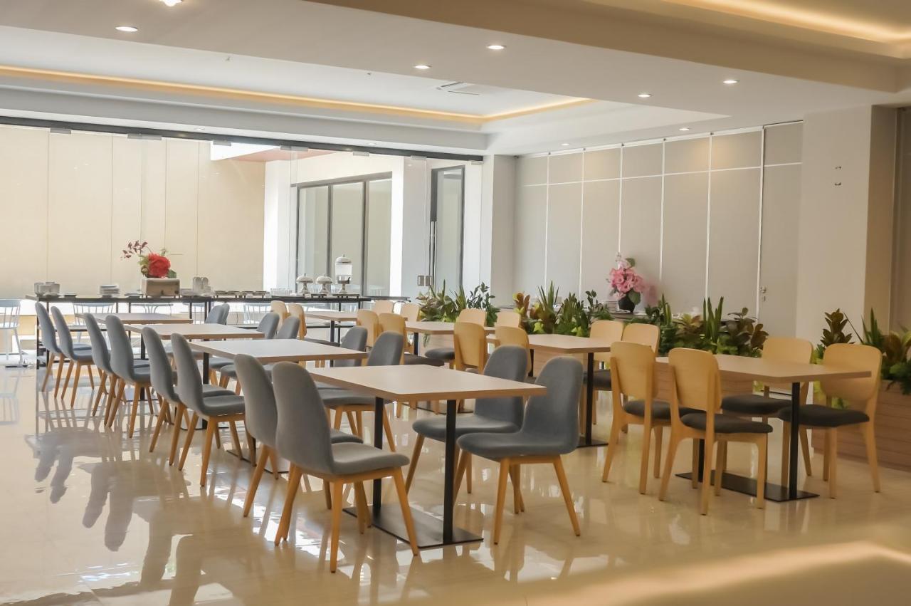 Front One King Hotel Tuban Tuban (Java) Exterior foto