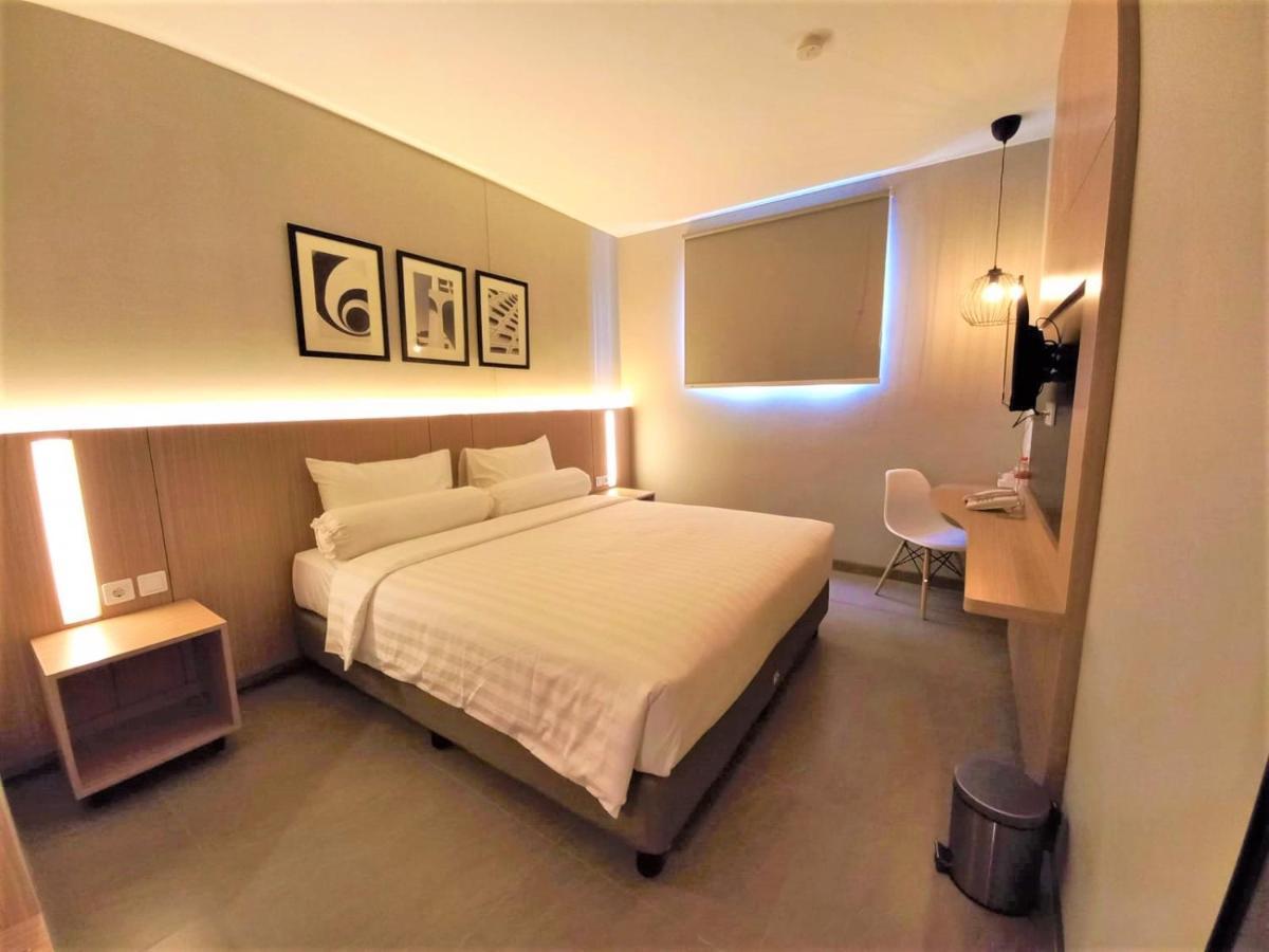 Front One King Hotel Tuban Tuban (Java) Exterior foto