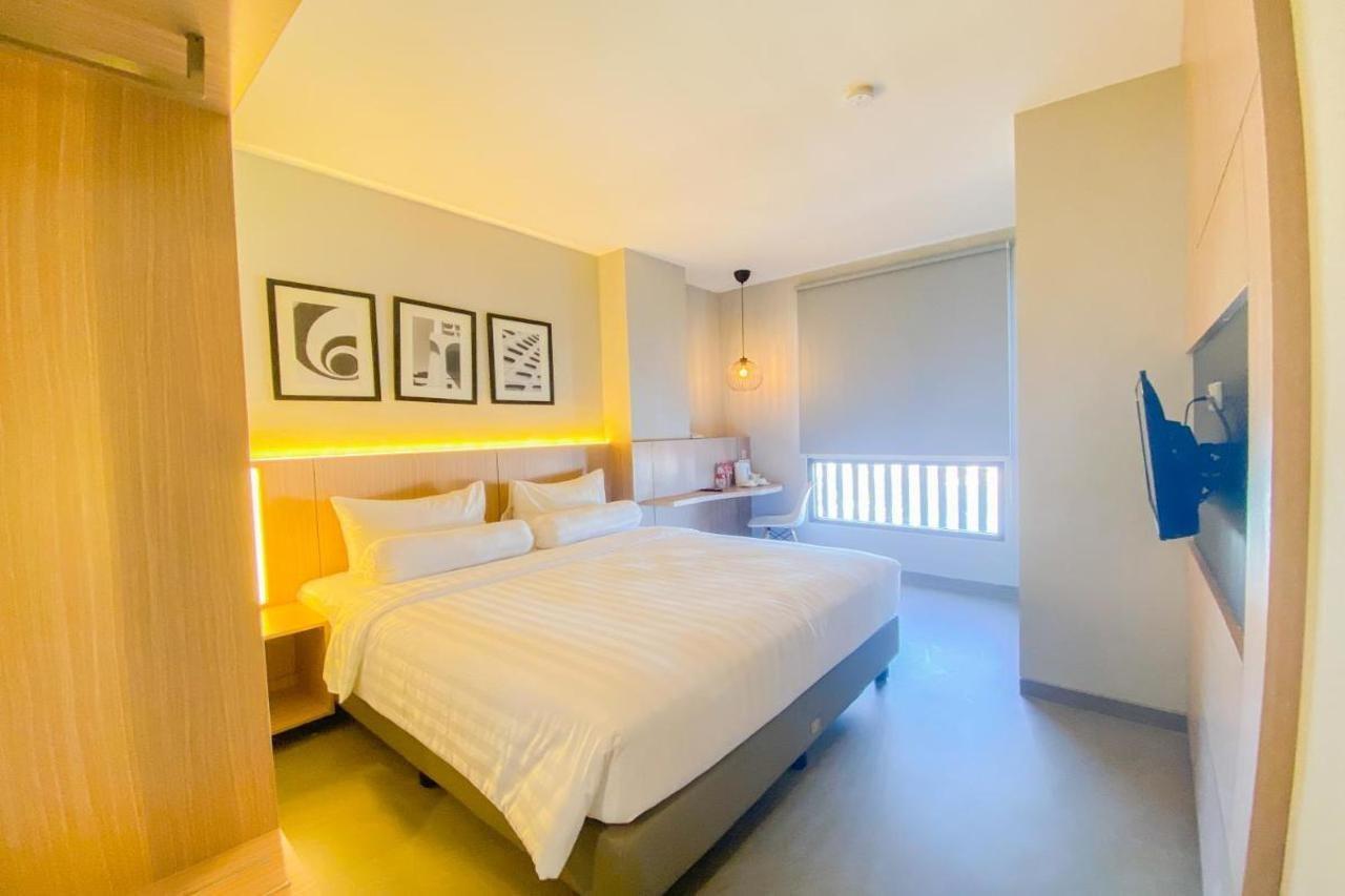 Front One King Hotel Tuban Tuban (Java) Exterior foto